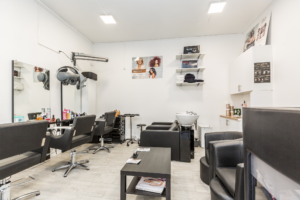 coiffeur visagiste afro-européen Paris 17 salon de coiffure multiéthnique